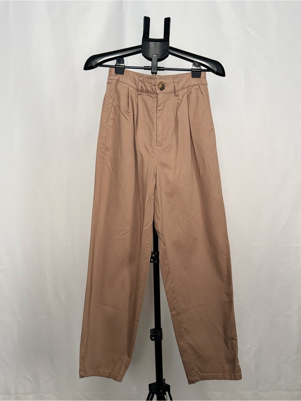 High-Rise Barrel Trousers in Light Brown